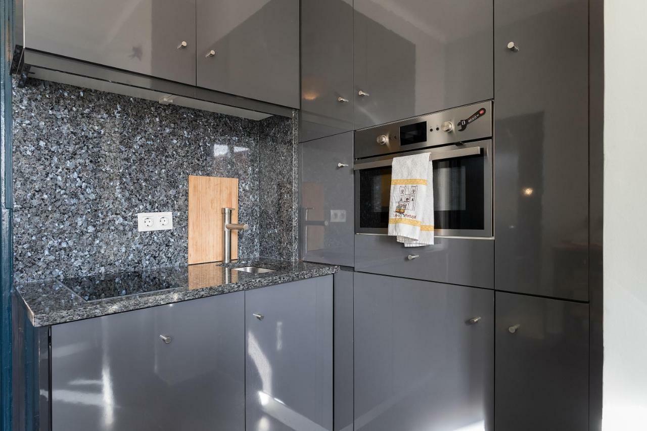 Chiado Bairro Alto, Bright And Newly Renovated 3 Bedroom Apartment, Lisbon Historical Center 外观 照片